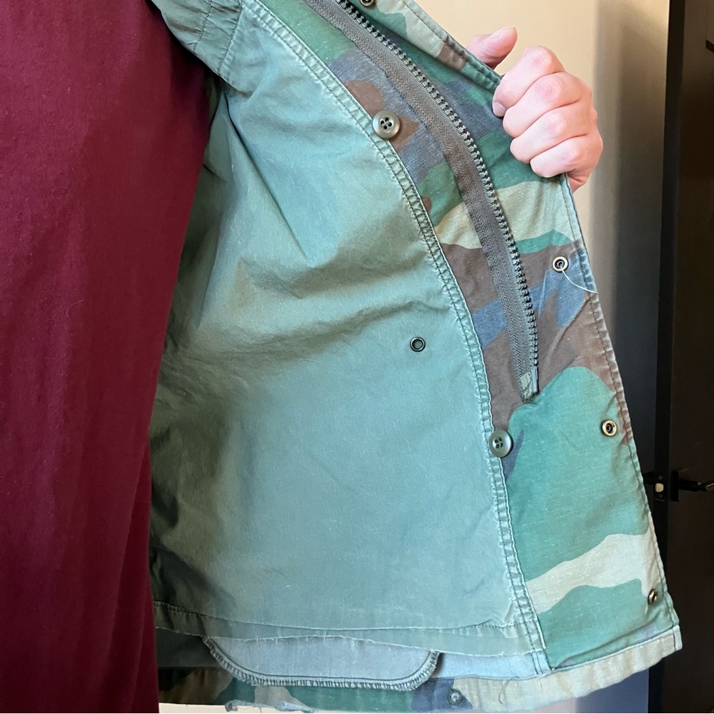 Military Surplus U.S. Army Short Size Camo Field Jacket - Picture 9 of 12